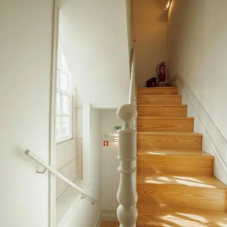 Deluxe Duplex By Hosty *