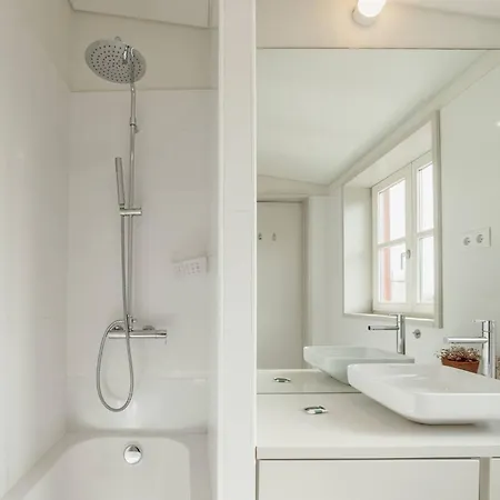 Deluxe Duplex By Hosty Apartment *