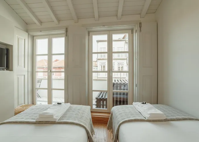 Deluxe Duplex By Hosty