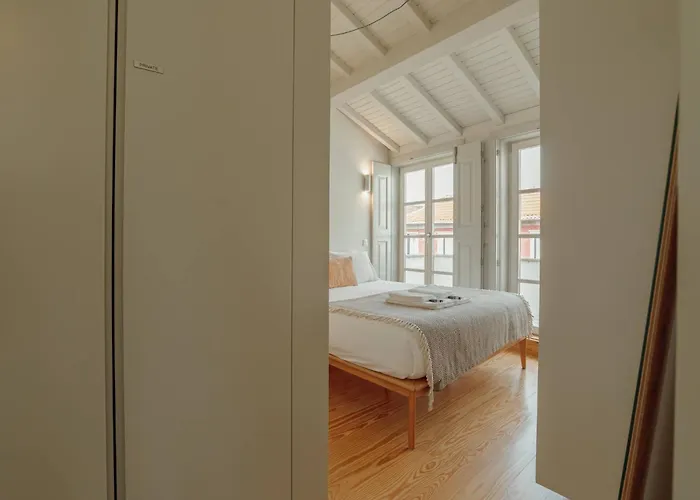 Deluxe Duplex By Hosty *