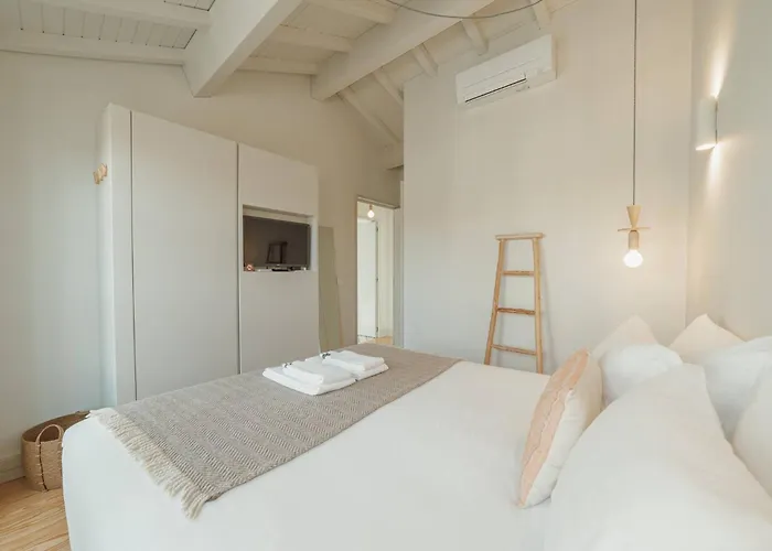 Deluxe Duplex By Hosty Appartamento Oporto