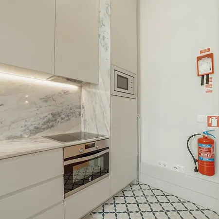 Deluxe Duplex By Hosty *