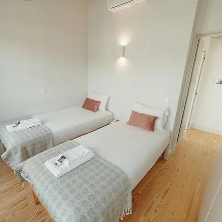 Lägenhet Deluxe Duplex By Hosty