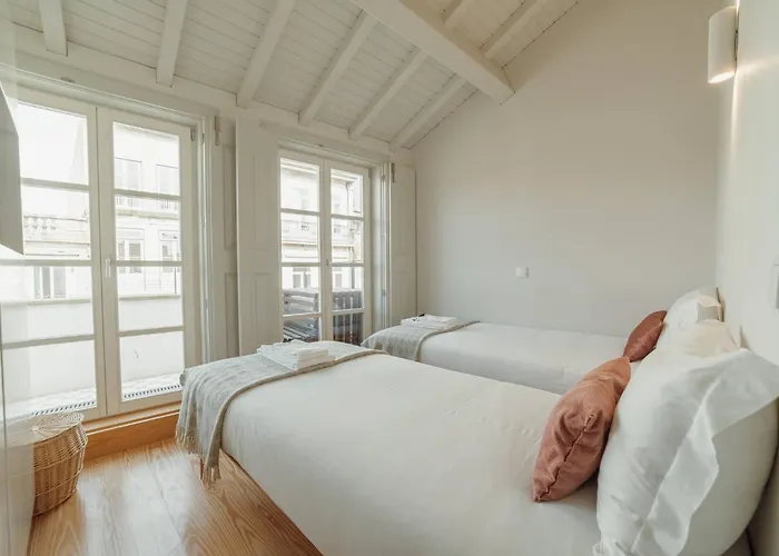 Deluxe Duplex By Hosty *