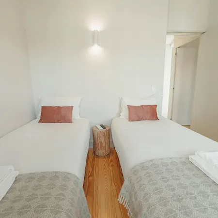 Deluxe Duplex By Hosty Apartment