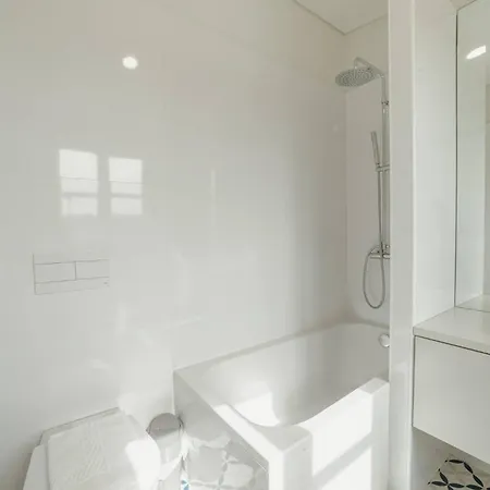 Deluxe Duplex By Hosty