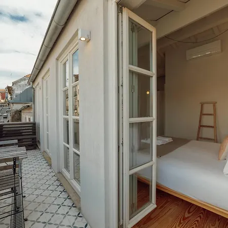 Deluxe Duplex By Hosty *